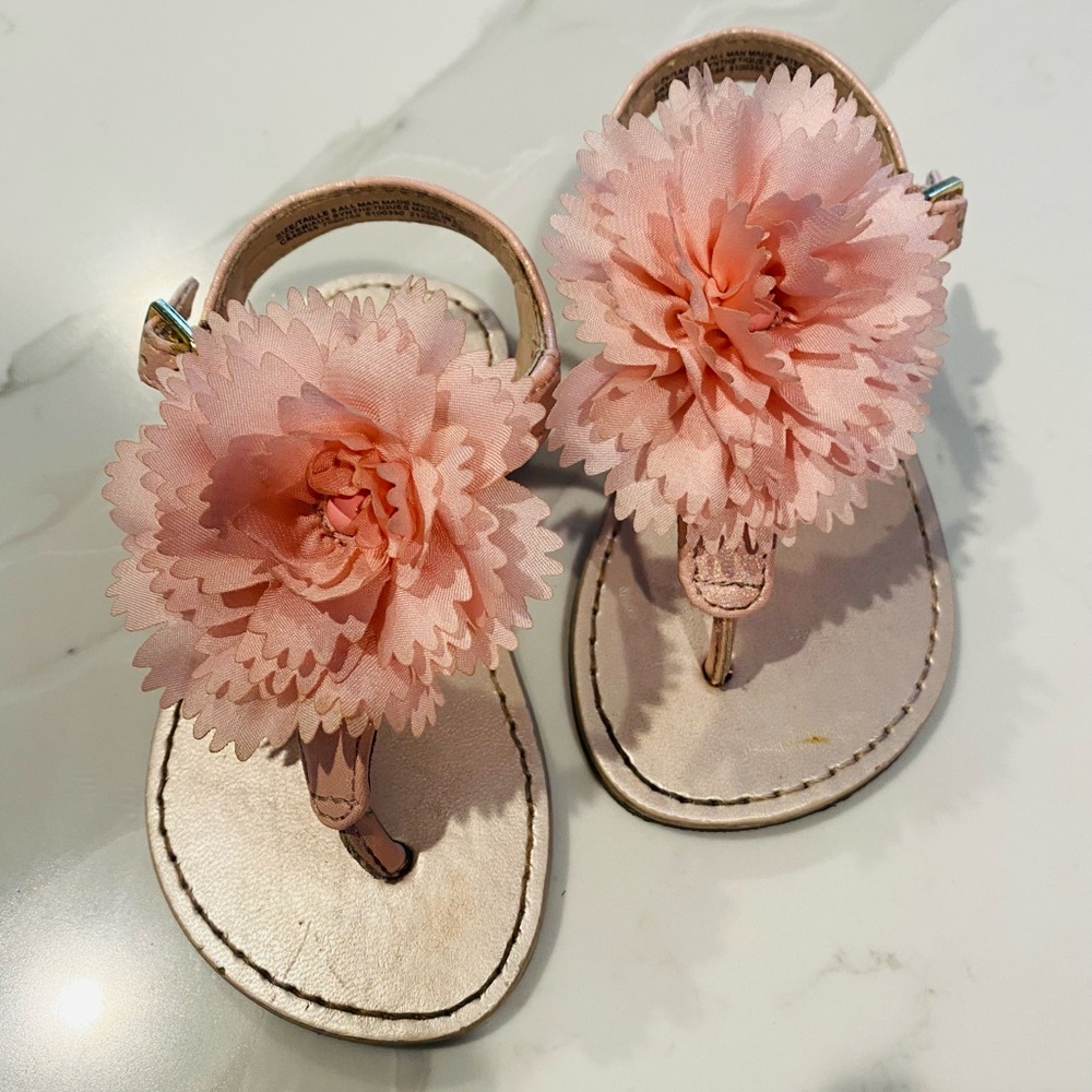 👧🏼Children’s Place Sandals Size 5👧🏼